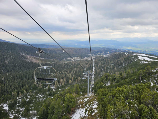 Ostatnia szansa na narty i apel o ostrożność w górach