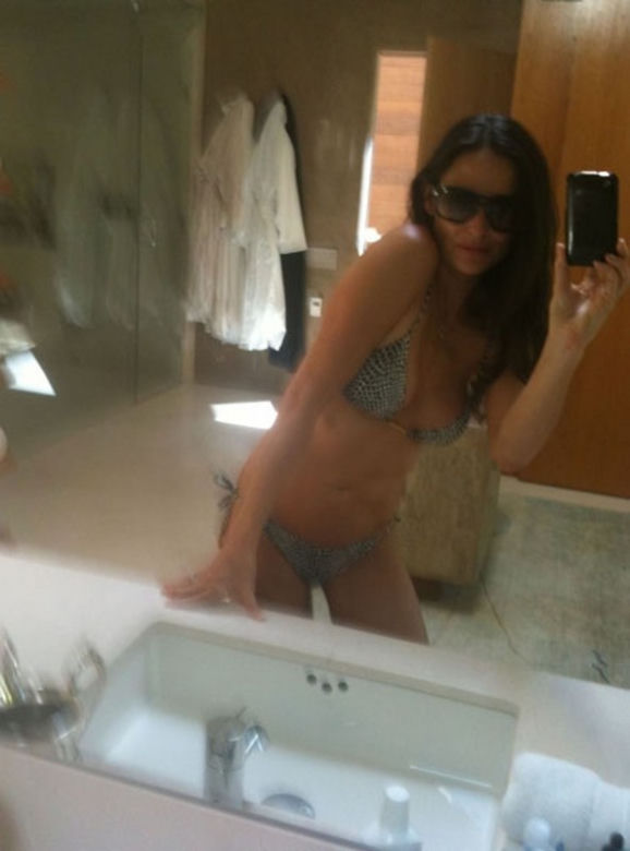 Demi Moore udowadnia, że jest piękna jak na okładce