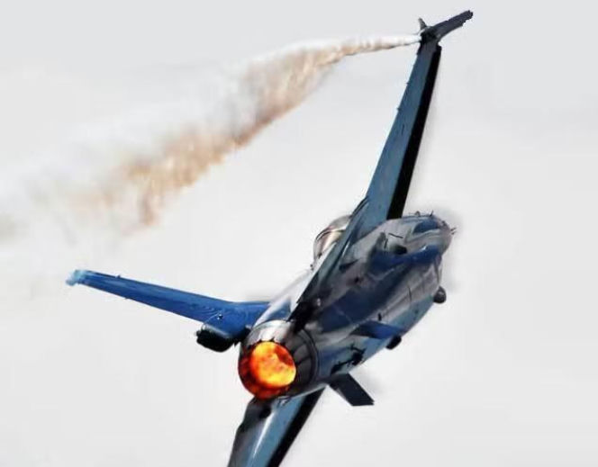 Cyfrowy pancerz dla F-16 staje się faktem. L3Harris dostarcza pierwsze Viper Shield