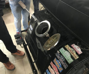 Dziewczyna bez ręki zostanie mechanikiem
