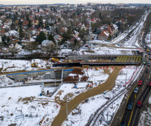 Prace na węźle Łękno są kontynuowane mimo trudnych warunków atmosferycznych