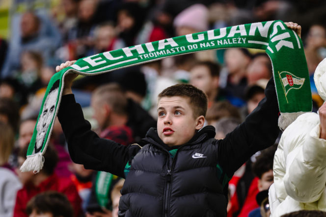 Lechia Gdańsk - Raków Częstochowa; Zdjęcia kibiców z meczu 30. kolejki PKO BP Ekstraklasy