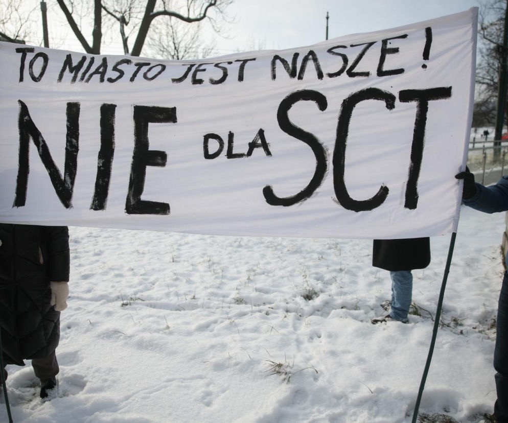 Walka o Strefę Czystego Transportu w Krakowie. Gminy ościenne ostrzegają przed wykluczeniem komunikacyjnym