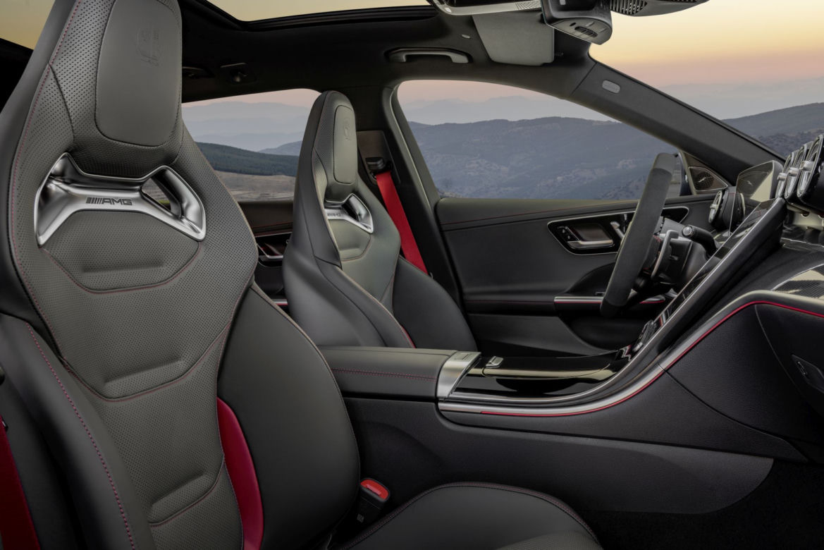 Mercedes-AMG C 63 S E Performance (2023)