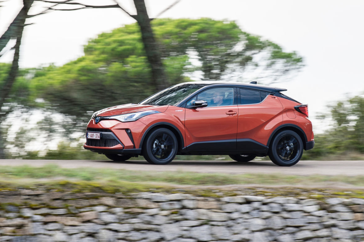 Toyota C-HR 2.0 Hybrid Dynamic Force 184 KM e-CVT