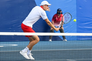 Australian Open. Zwycięstwo Hurkacza na otwarcie turnieju. Polak pokonał Jegora Gierasimowa