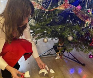 Nie uwierzycie, jak wyglądała Wigilia u Marianny Schreiber. Zdjęcie z mężem-posłem PiS robi furorę