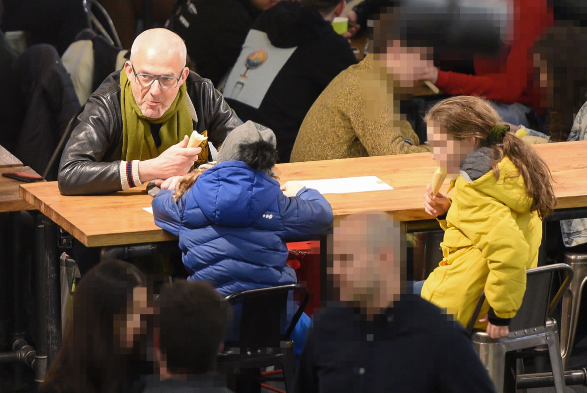 Hubert Urbański stracił włosy