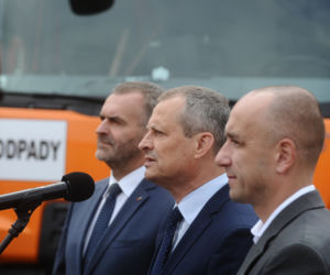 Śmieciarze pochwalili się sprzętem