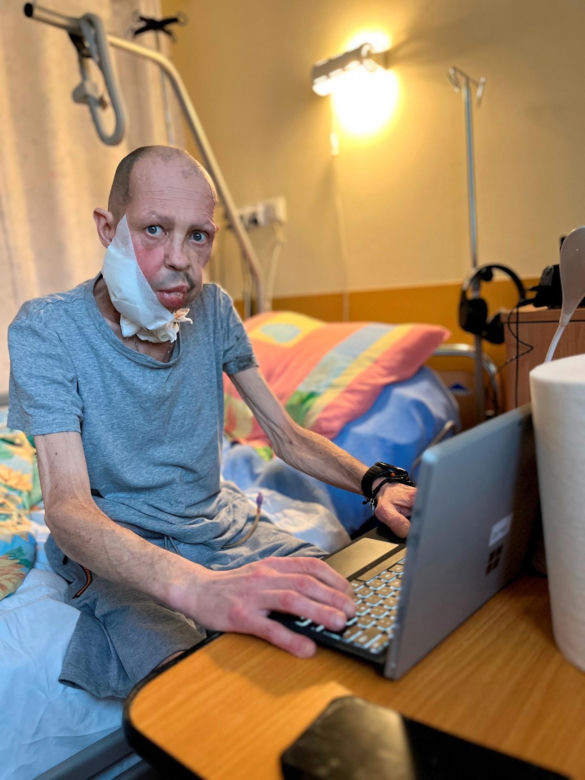 Mariusz choruje na nowotwór. Rak uwięził go na łóżku, ale nie zabrał mu woli walki. "Wszystko co się dzieje ma swój sens"