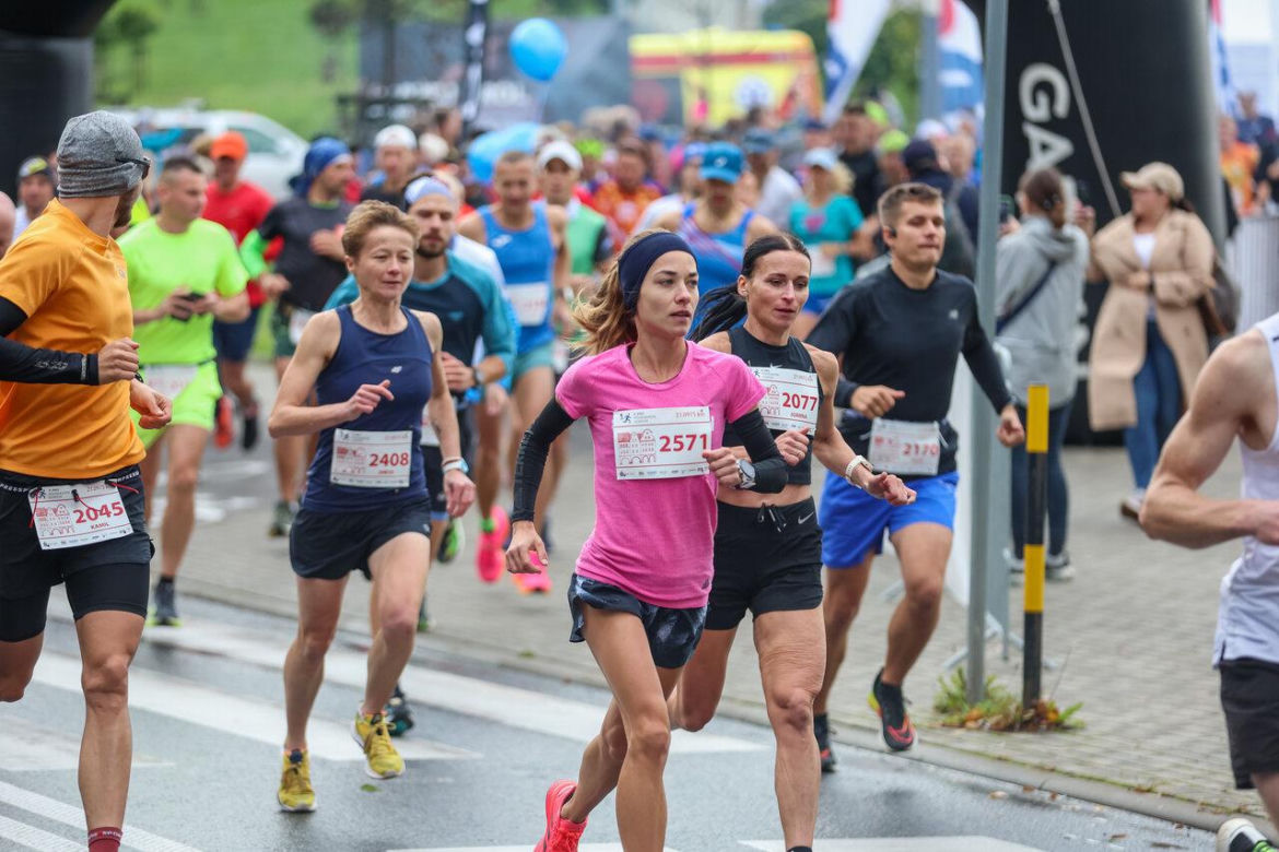 PKO Półmaraton Gliwicki: na starcie było ponad tysiąc biegaczy. Mieszkańcy narzekali