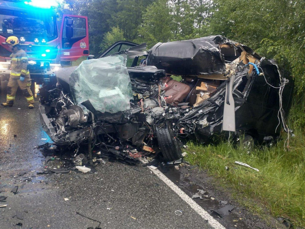 Drogowy koszmar pod Łowiczem. Jedna osoba nie żyje, poszkodowanych jest więcej
