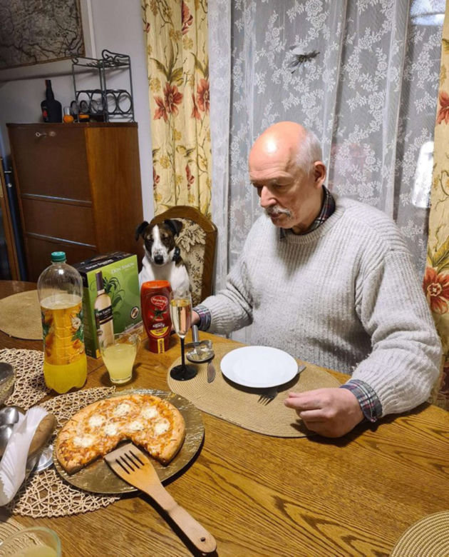 Janusz Korwin-Mikke: pizza, burgery i wino
