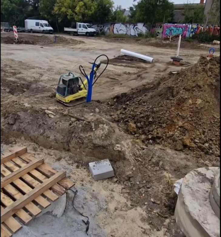 Budowa parkingu przy Ćwiczni w Lesznie