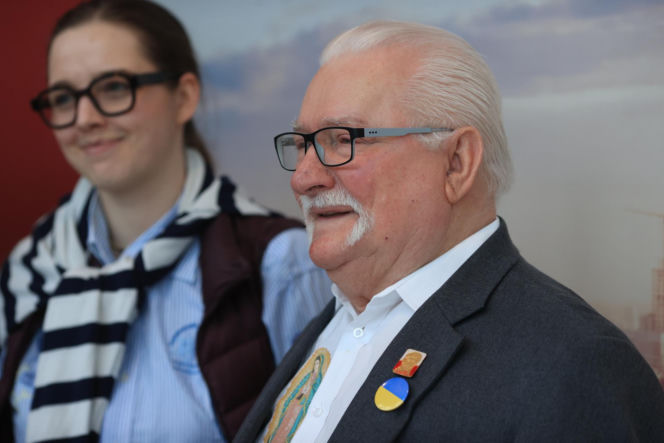 Duda, Komorowski, Kwaśniewski i Wałęsa. Oto byli prezydenci objęci podwyżkami 
