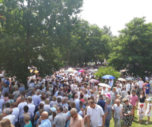 Białystok. Boże Ciało 2019. Wspólna procesja dwóch parafii: św. Jadwigi i NMP z Guadalupe