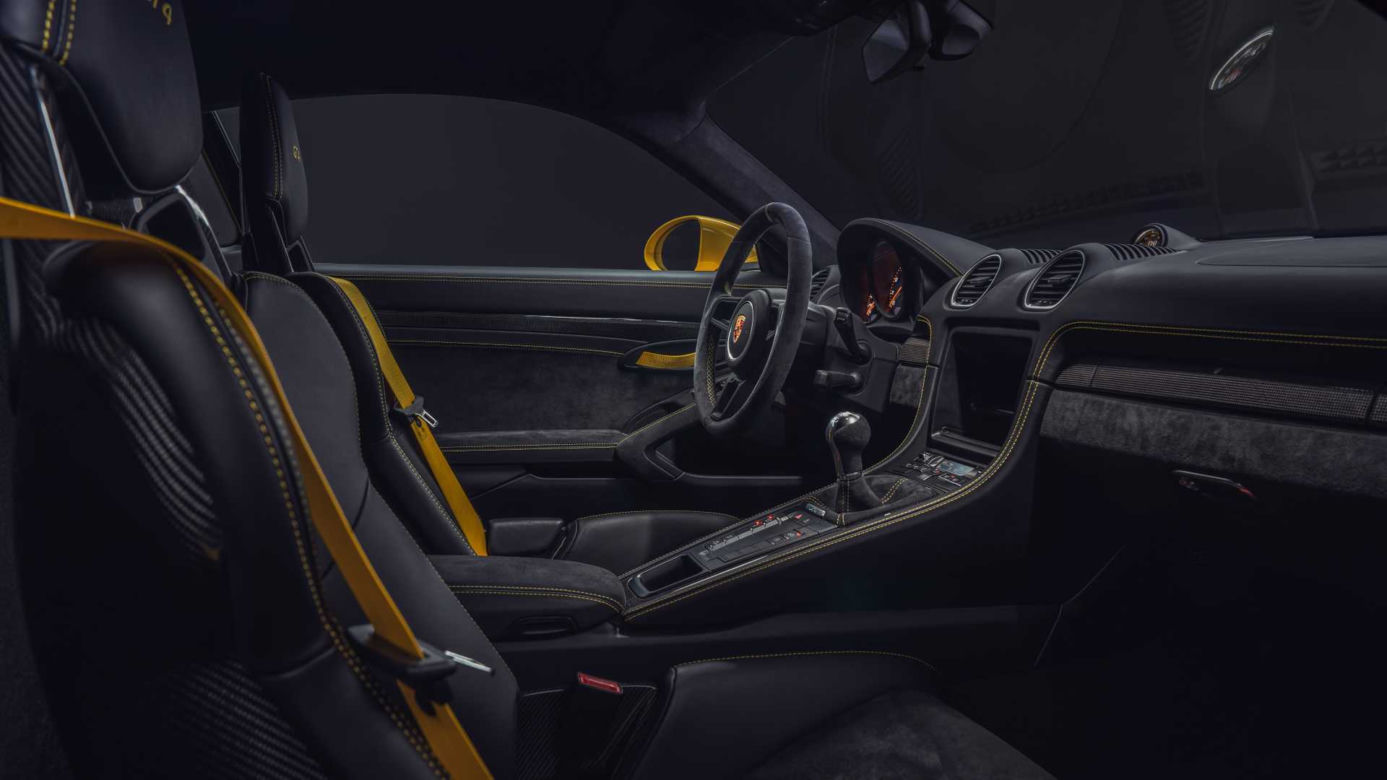 Porsche 718 Spyder i 718 Cayman GT4 z 4-litrowym bokserem