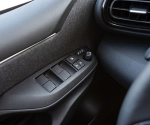 2020 Toyota Yaris 1.5 HYBRID Premiere Edition (Tokyo Fusion)