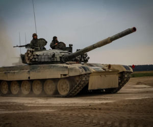 Pancerniacy z Braniewa na poligonie w Orzyszu. Siła ognia czołgów PT-91 Twardy