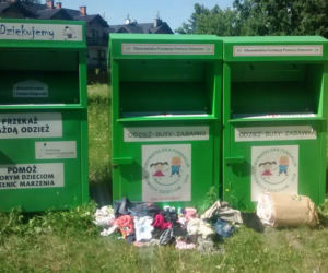 Kontenery na używane ubrania znikną z Krakowa!