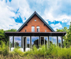 Dom w poniemieckiej szkole na Mazurach