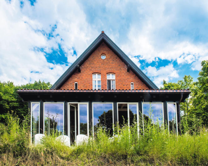 Dom w poniemieckiej szkole na Mazurach