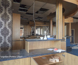 Opuszczony hotel w czeskich górach. Ludzie z Katowic jeździli tu na wczasy. Teraz to ruina