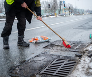 Drogowcy walczą z dziurami w asfalcie