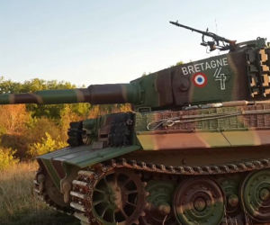 Od Waffen-SS do armii francuskiej. Czołg Tygrys I z Saumur znów jeździ