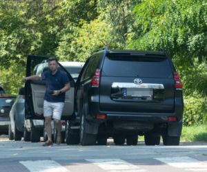 Michał Dworczyk skrócił spodnie za 100 zł
