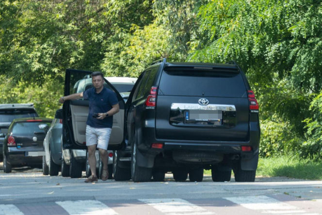 Michał Dworczyk skrócił spodnie za 100 zł