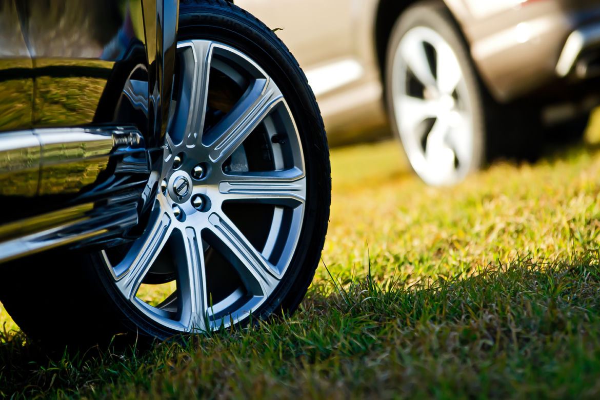 Audi Q7 vs. Volvo XC90