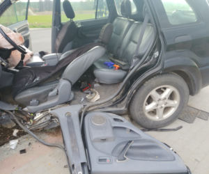 Czołówka pod Płockiem! Renault zupełnie zmiażdżone. Lądował śmigłowiec [ZDJĘCIA]