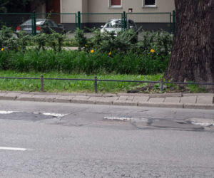Drogowcy zabierają się za zdewastowaną ulicę