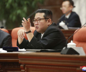 Kim Dzong Un dalej chudnie! Nie poznasz go na tym zdjęciu