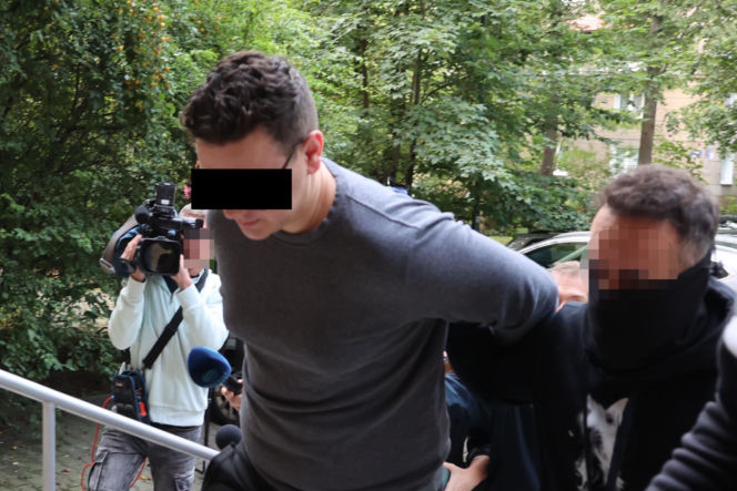 To on wjechał w rodzinę z niemowlęciem. Hubert B. doprowadzony do prokuratury w Krakowie
