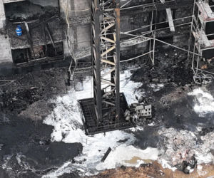 Blok po pożarze na Laurowej