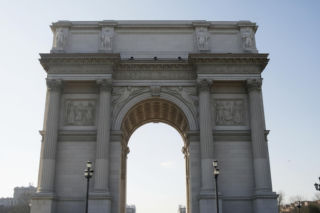 Donald Trump ogłasza nowy monument. Czy Łuk Trumpa stanie na 250-lecie USA?
