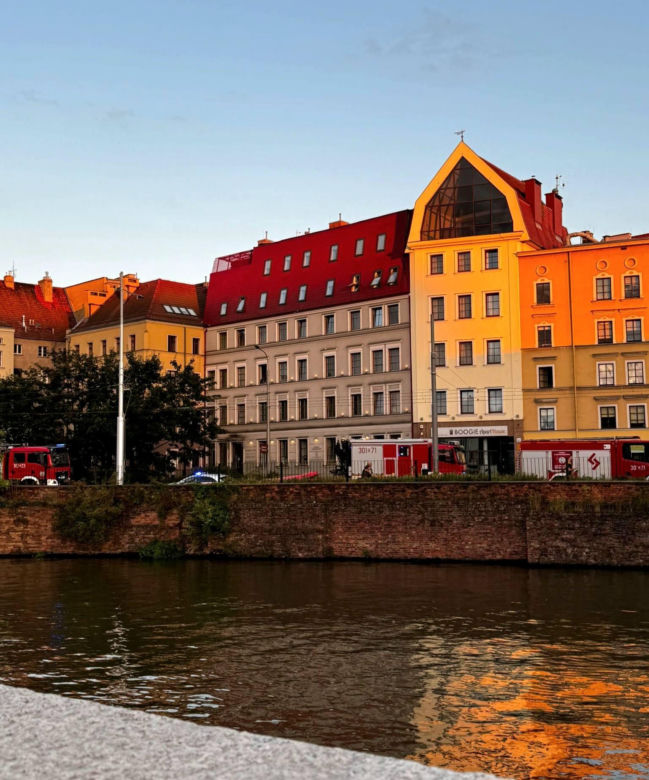 Tragedia w centrum Wrocławia. Z Odry wyłowiono ciało mężczyzny