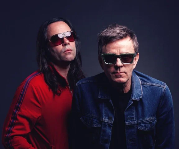 A/P/T z singlem „They” – nieco spokojniejsza odsłona duetu Perkoz / Antosh - z naciskiem na „nieco”