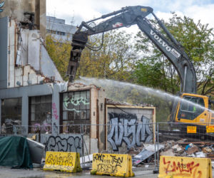 Rozbiórka przy ul. Chłodnej 45 w Warszawie