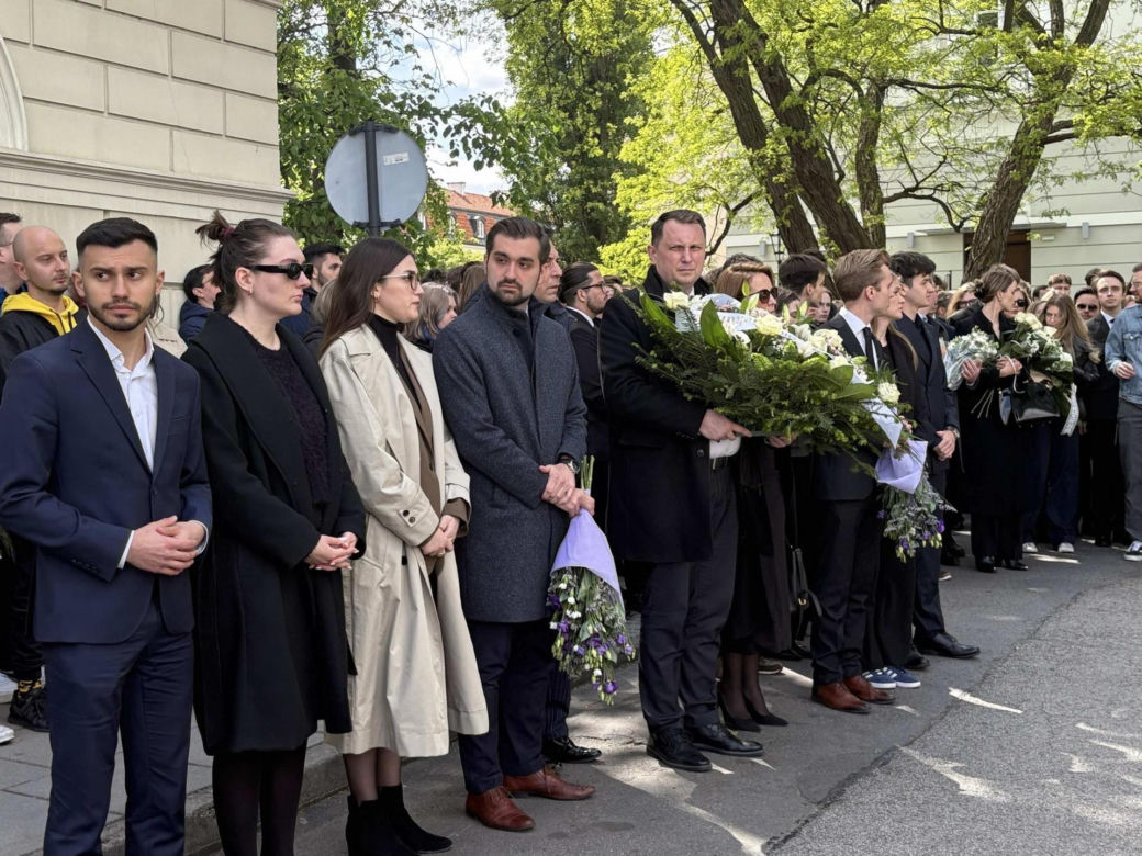 „Musimy reagować na zmieniający się świat”. Rektor UW w dosadnych słowach po ataku na kampusie