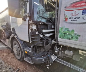 Jacentów: KARAMBOL na DK74. Rozbity RADIOWÓZ i cysterna z LPG!