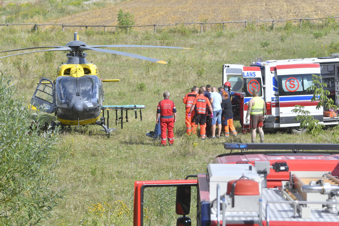 Helikopter wpadł do Wisły pod Zakroczymiem