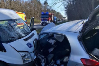 Groźny wypadek pod Lesznem. Pięć osób rannych! 