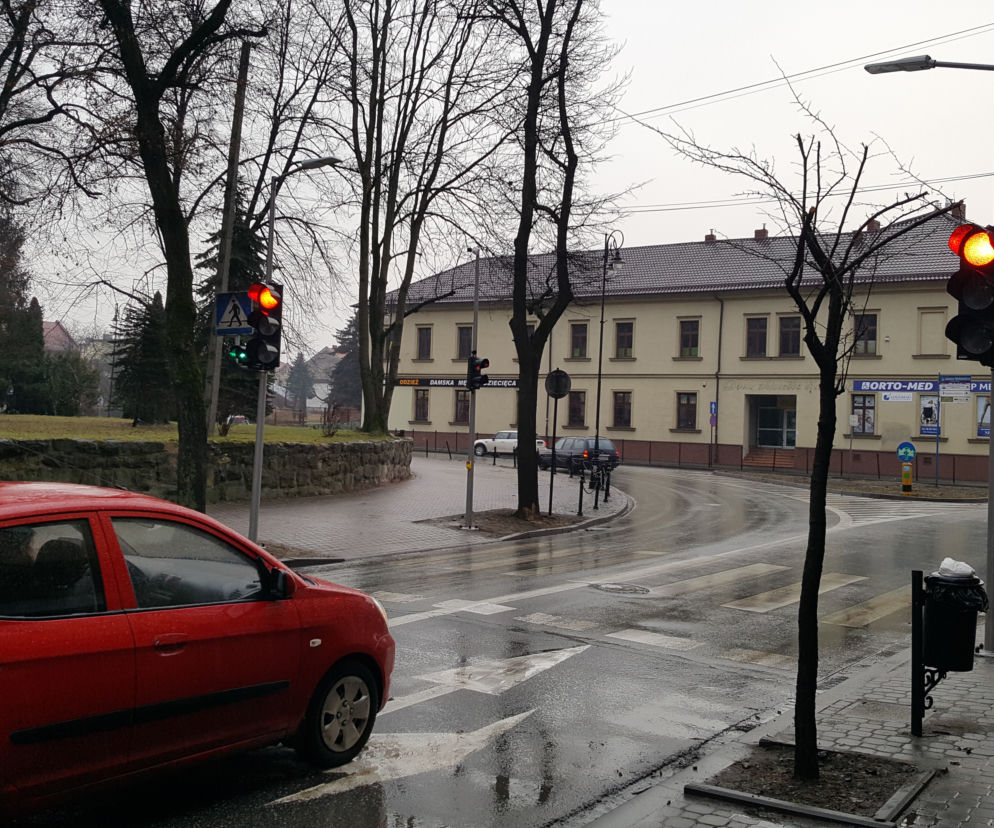 Światła na skrzyżowaniu Jagiellońskiej i Mickiewicza