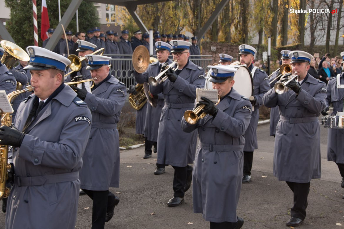 Nowi policjanci w śląskim garnizonie. Złożyli ślubowanie