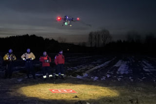Wkra powyżej poziomu alarmowego. Na miejsce ruszyli strażacy
