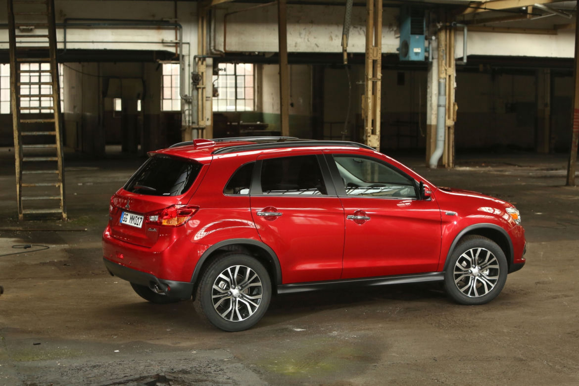 Mitsubishi ASX lifting 2016