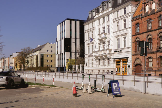 Plac Wolności we Wrocławiu. Budynek HEA Deweloper